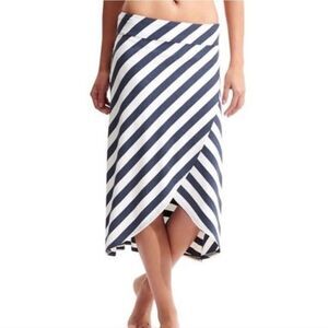 Athleta Navy and White Striped Skirt